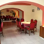 Jaro فندق Mělník