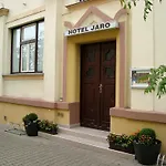 Jaro فندق Mělník