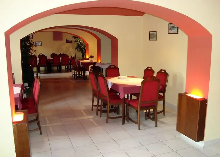 Jaro Hotel Melnik